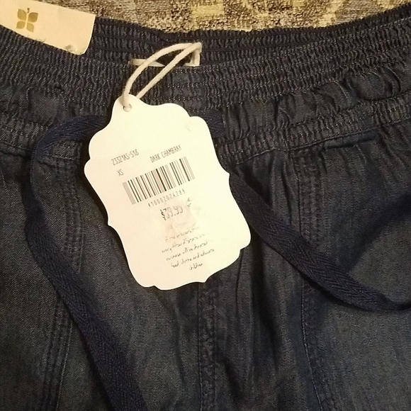 Altar'd state chambray short - Picture 4 of 4